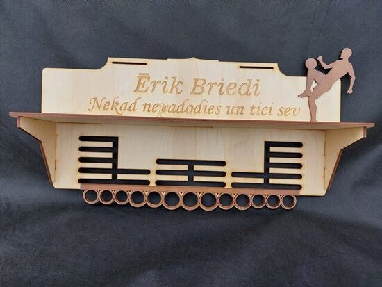 Medaļu un ķausu turētājs