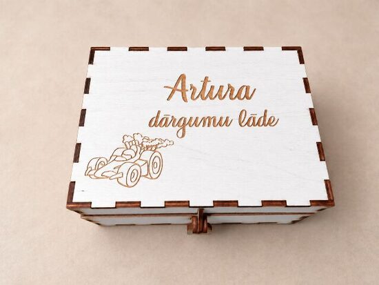 Personalizēta koka kārba ar gravējumu – dizains pēc Jūsu izvēlētas tēmas