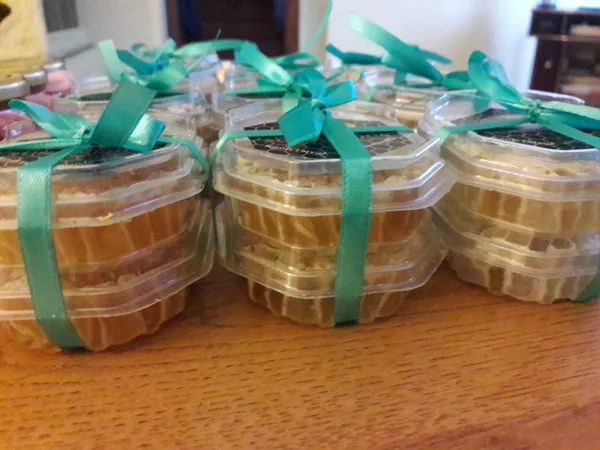 Mini cell honey 1.50EUR
