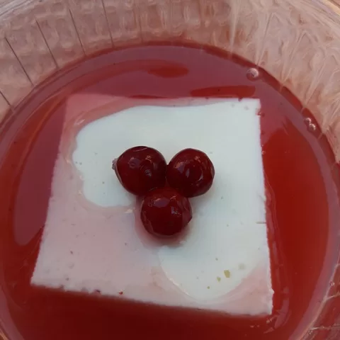 Skābā krējuma krēms