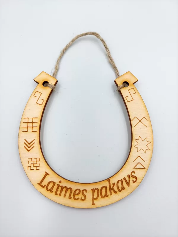 Laimes pakavs 7€